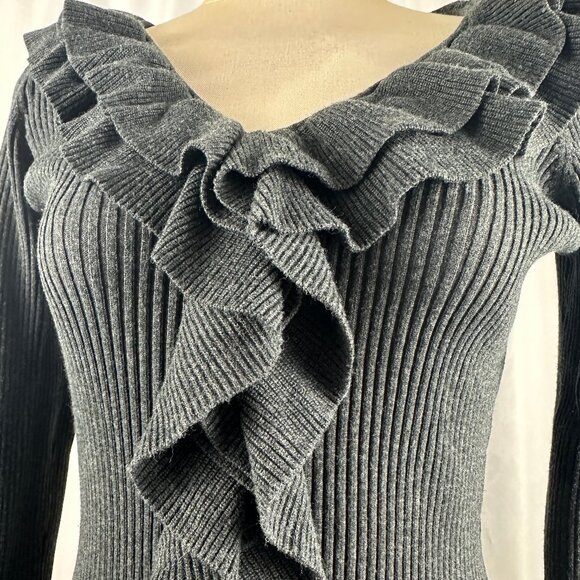 2000's era vintage style ruffle flared sleeve sweater (INC) - Picture 6 of 11